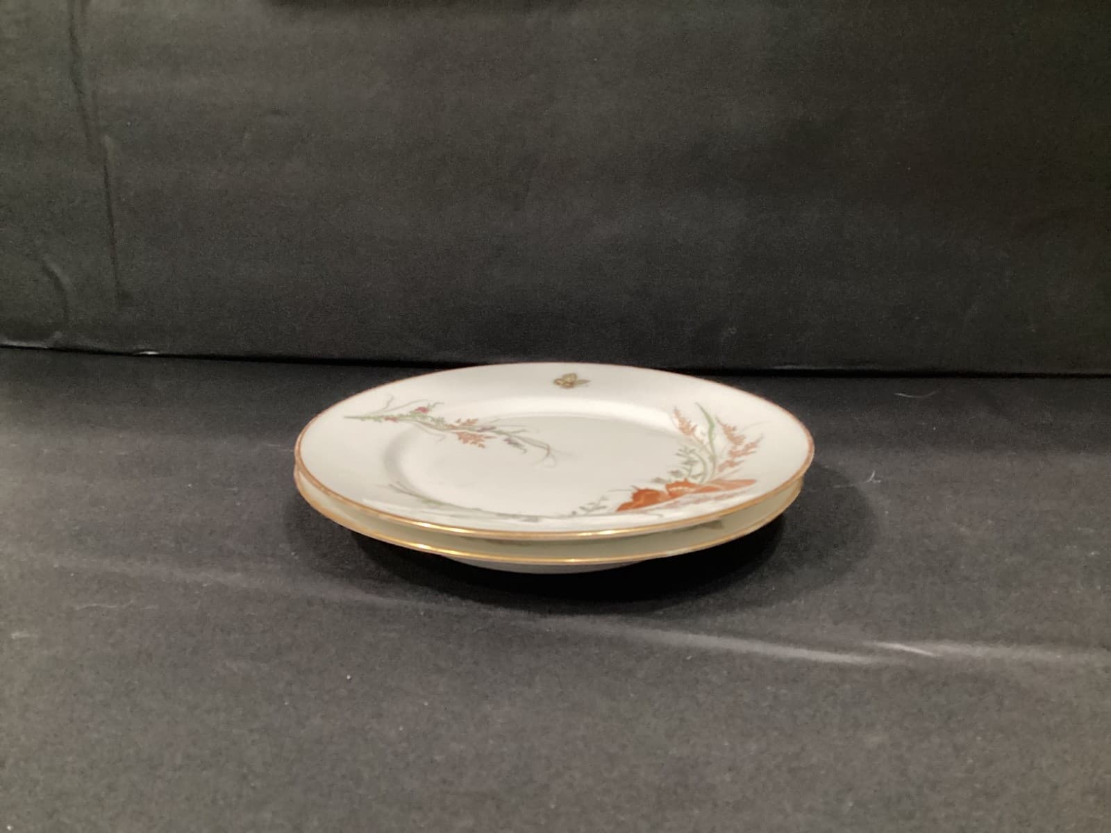Haviland Meadow Visitors Luncheon Plates Smooth Gold Trim Set Of 2 Butterflies - Thumbnail 8