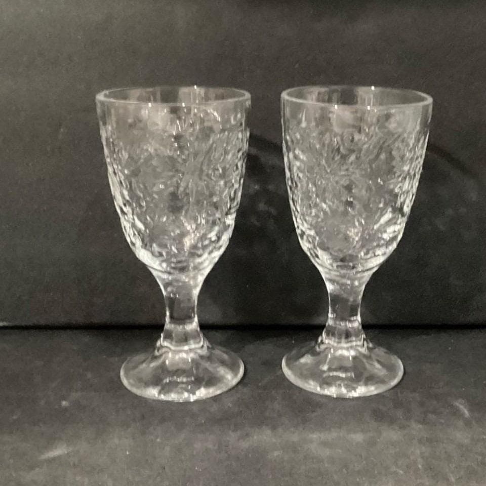 Princess House Fantasia Footed Wine Goblets, Set of 2, Vintage Etched Stemware - Thumbnail 8