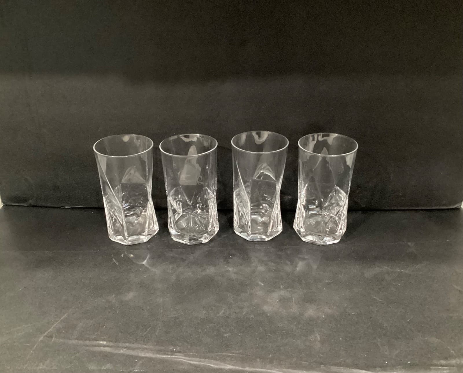 Set of 4 Bormioli Rocco Cassiopea Angular Moulded Glasses 16 Oz 5.75” - Thumbnail 4