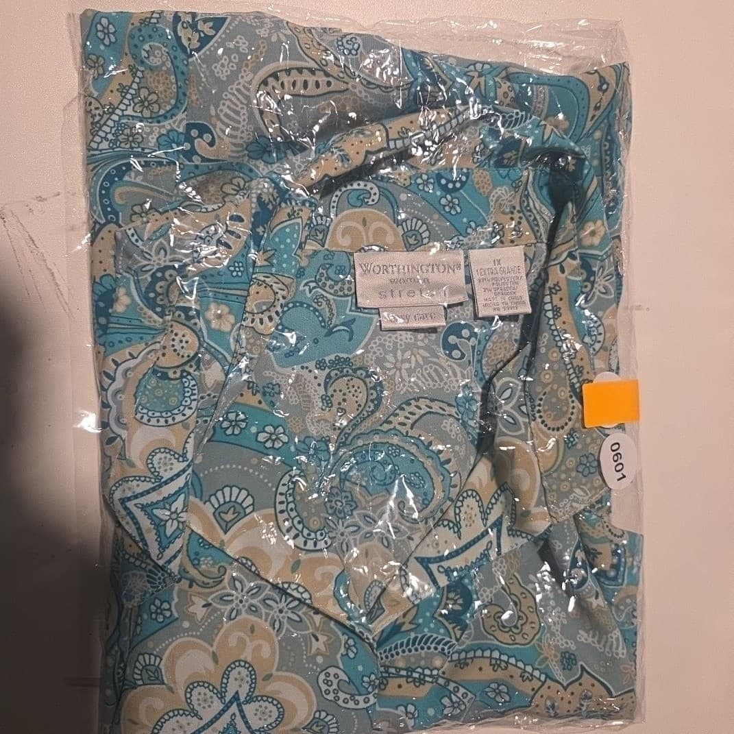 Worthington Stretch Blue Paisley Short Sleeve Button Up, Women's 1X Shirt - Thumbnail 9