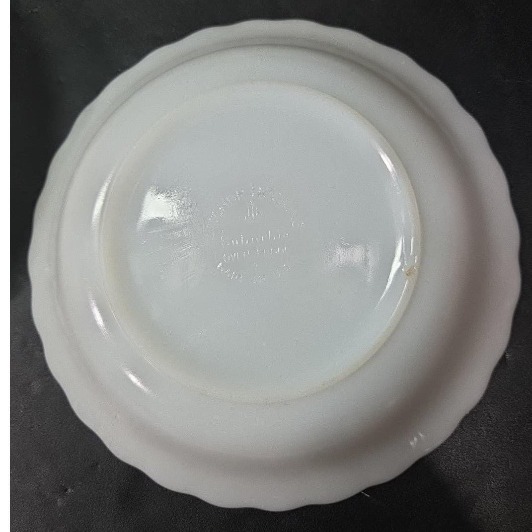 Anchor Hocking Fire King Swirl Bowls, Set of 4, Milk Glass, Vintage Kitchenware - Thumbnail 4