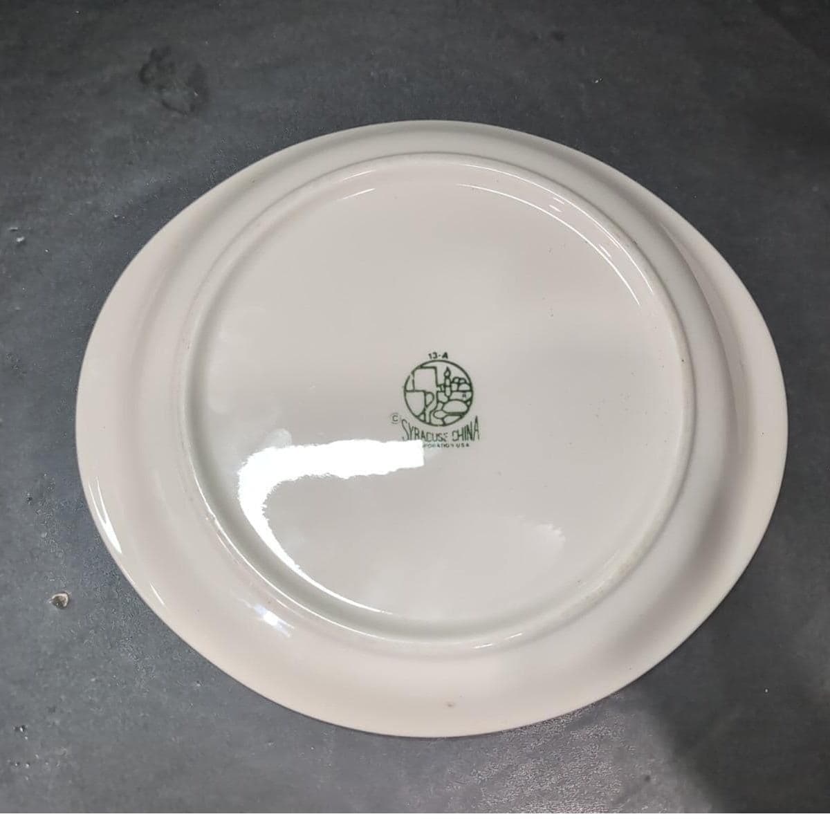 Syracuse Syrene Oval Serving Platter, Montlynn Dinner Plate 13-A Restaurant Ware - Thumbnail 4