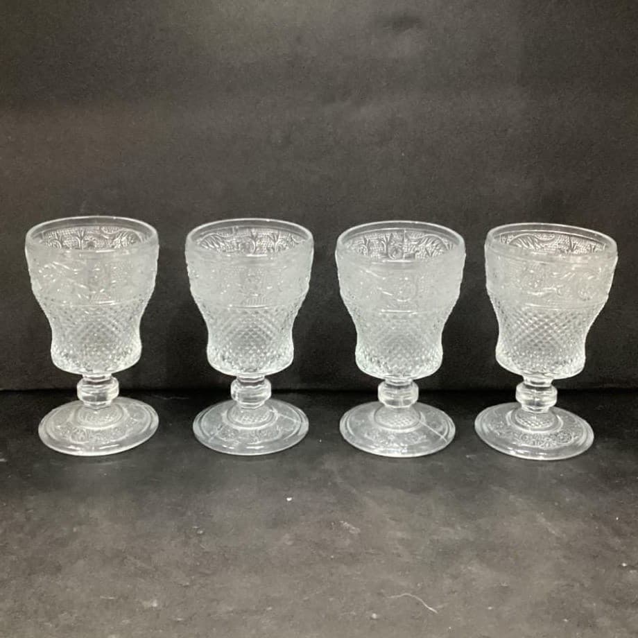 American Provincial Wine Glasses, Set of 4, VIntage Diamond Point Scroll Design - Thumbnail 2