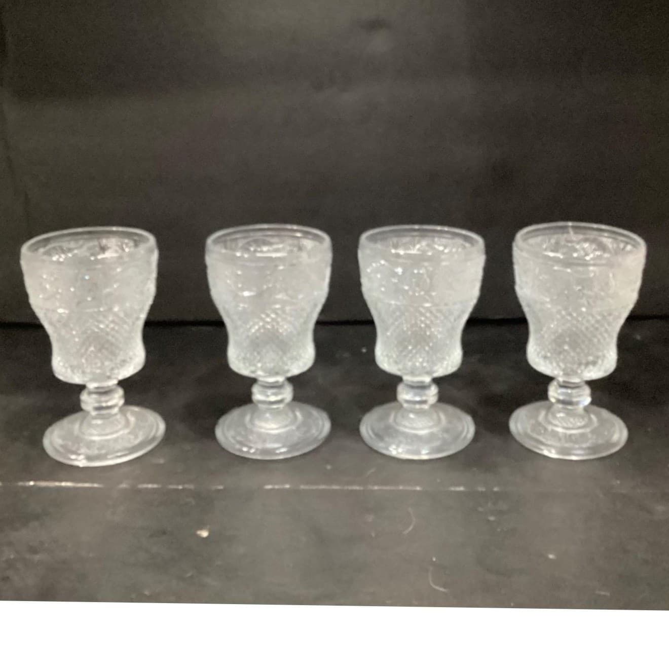 American Provincial Wine Glasses, Set of 4, VIntage Diamond Point Scroll Design - Thumbnail 8