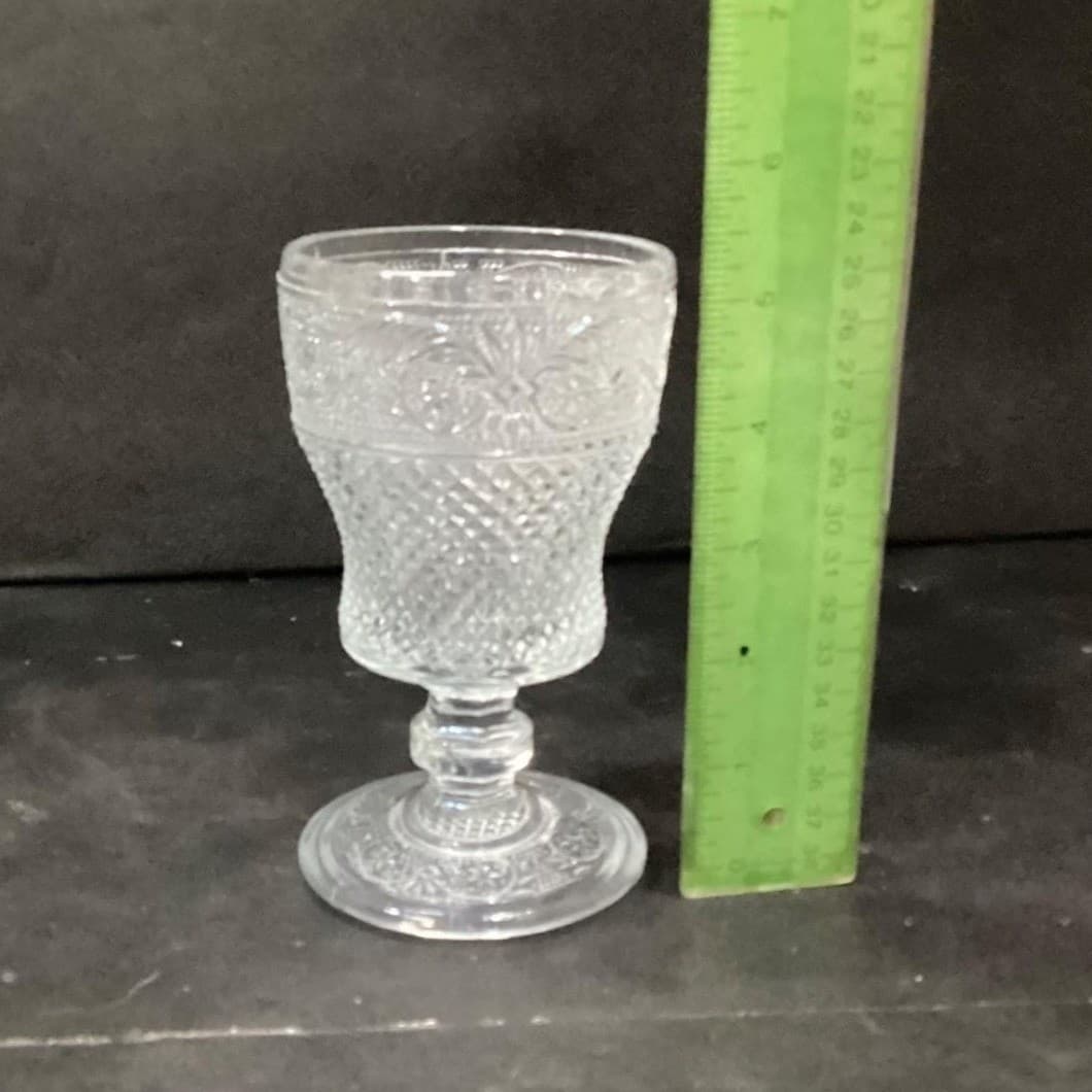 American Provincial Wine Glasses, Set of 4, VIntage Diamond Point Scroll Design - Thumbnail 10