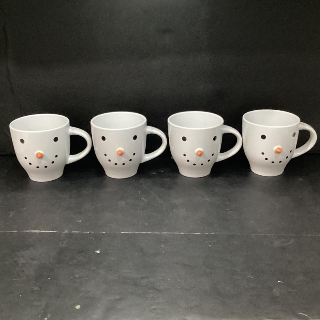 Royal Norfolk White Snowman Coffee Cups, Set of 4, 3D Carrot Noses, Drinkware - Thumbnail 2