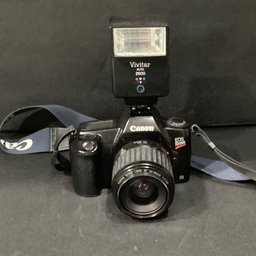 Canon EOS Rebel II 35mm SLR Film Camera, EF 35-80mm Lens, Vivitar 2600 Flash - Thumbnail 2