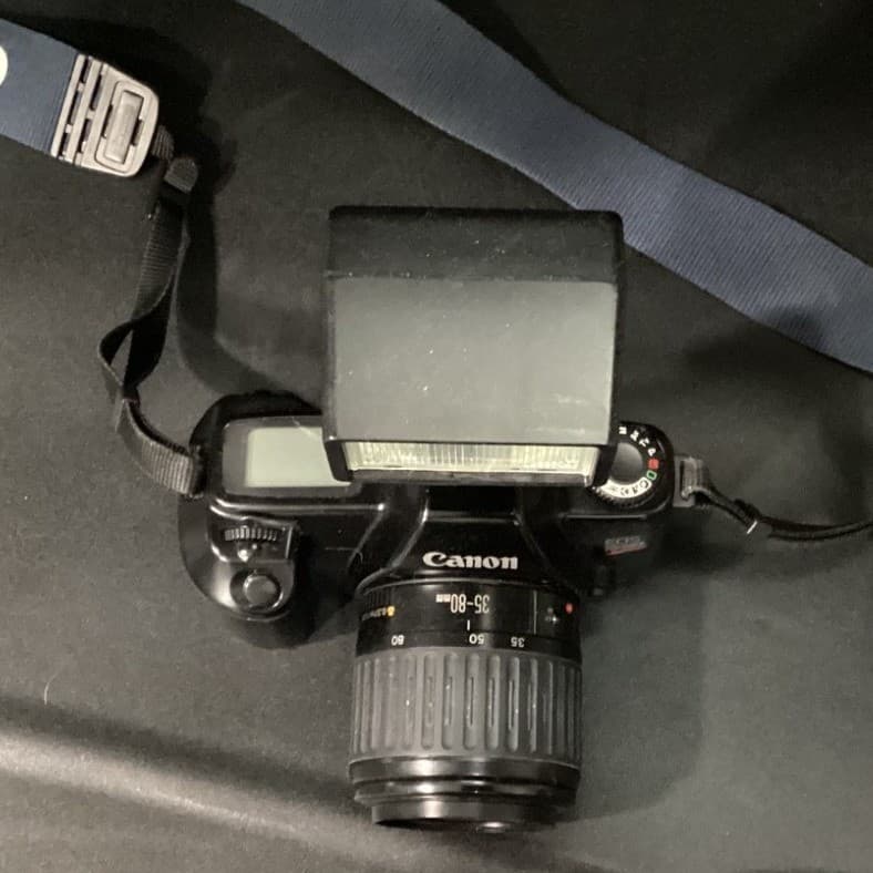 Canon EOS Rebel II 35mm SLR Film Camera, EF 35-80mm Lens, Vivitar 2600 Flash - Thumbnail 4