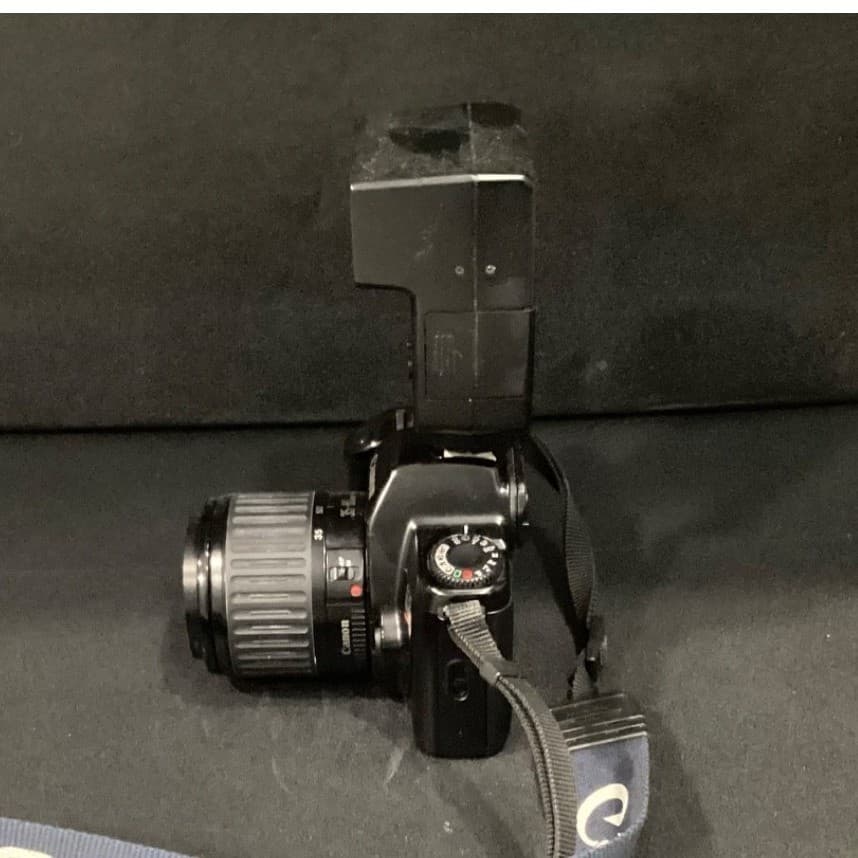 Canon EOS Rebel II 35mm SLR Film Camera, EF 35-80mm Lens, Vivitar 2600 Flash - Thumbnail 8