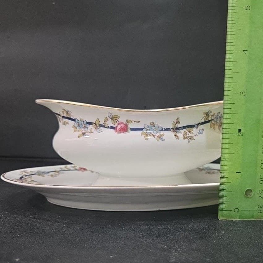 Victoria Czechoslovakia Fine China Gravy Boat, Underplate Attached Vtg Tableware - Thumbnail 9
