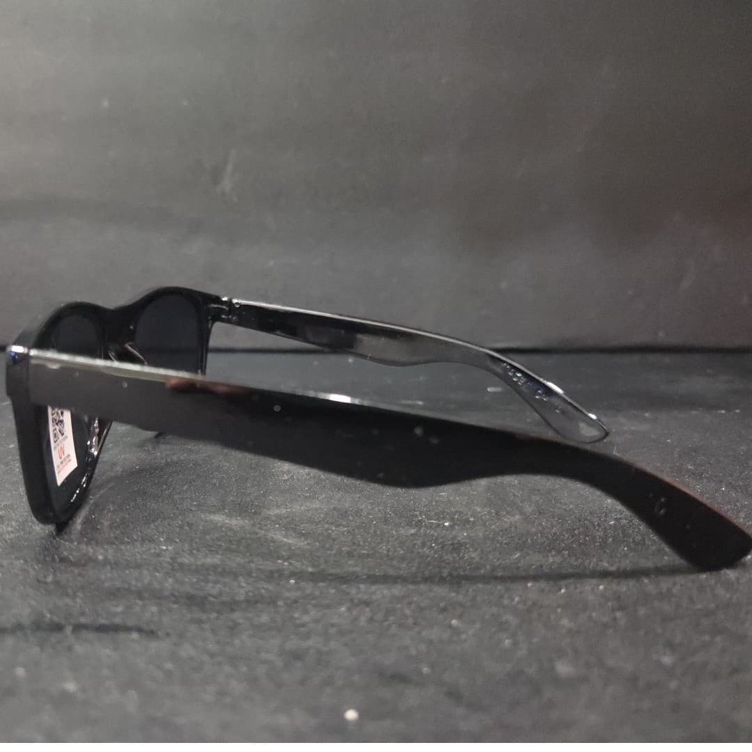Feam Aero Black Sunglasses, Yellow Gold Mirrored Lenses, Sporty Shades - Thumbnail 4