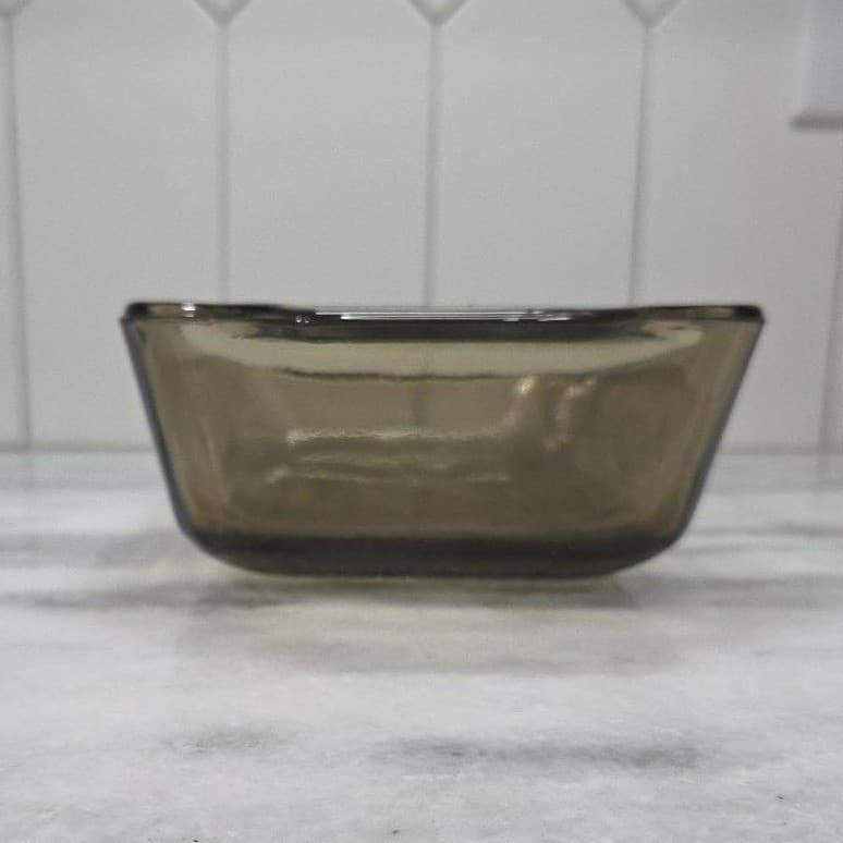 Glasbake Jeanette Smoke Casserole Dish, Vtg Yellow Daisies Design, Kitchenware - Thumbnail 5