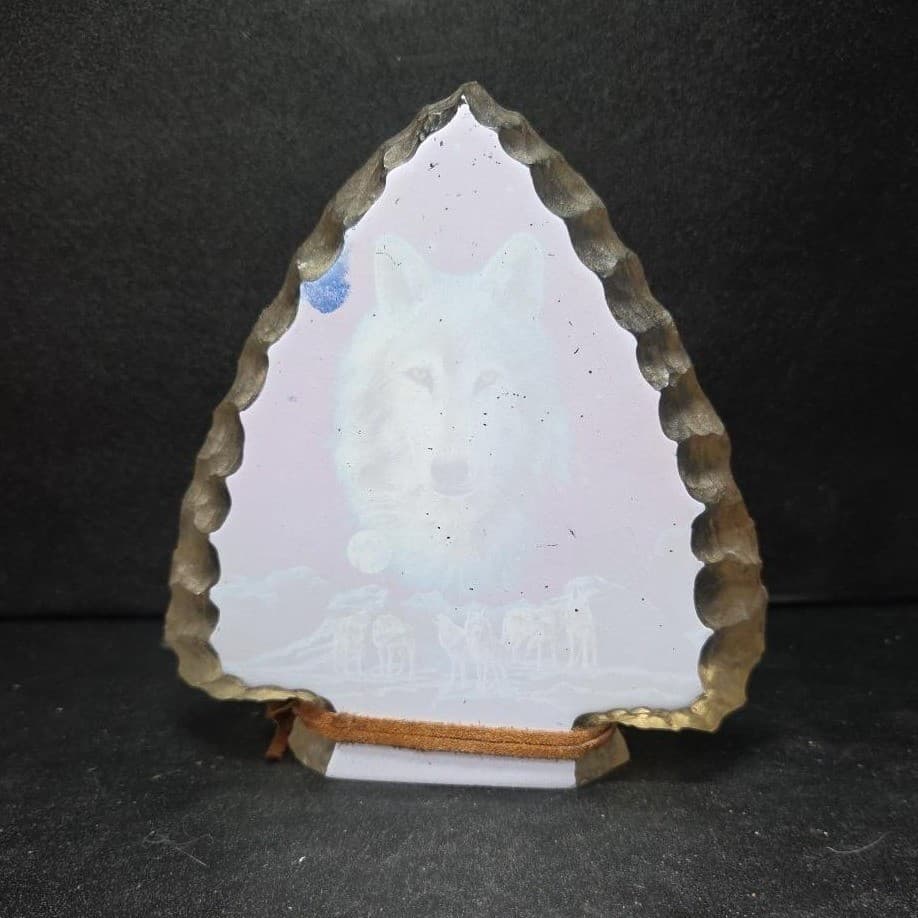 Hamilton Collection Twilights Watch Figurine, Mystic Wolf Arrowhead Collection - Thumbnail 4