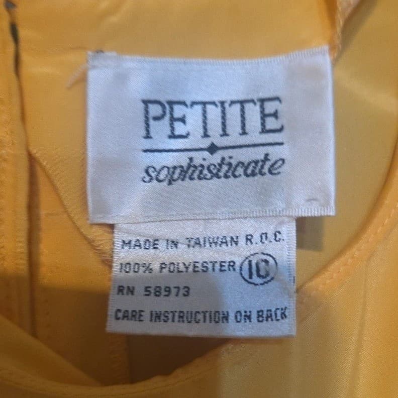 Petite Sophisticate Vintage Yellow Satin Short Sleeve Blouse, Woman's Size 10P - Thumbnail 5