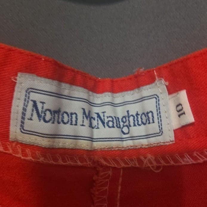 Norton McNaughton Vintage Red High Waisted Pleated Shorts, Women's Size 10 - Thumbnail 5