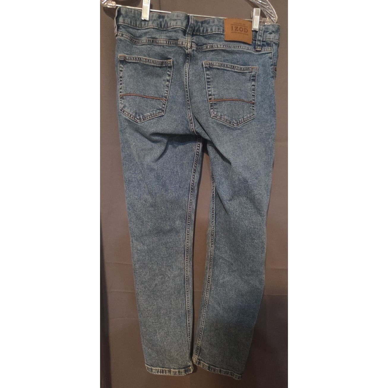 IZOD Straight Fit Jeans, Medium Wash Blue Denim, Men's 30x30 1566219 - Thumbnail 4