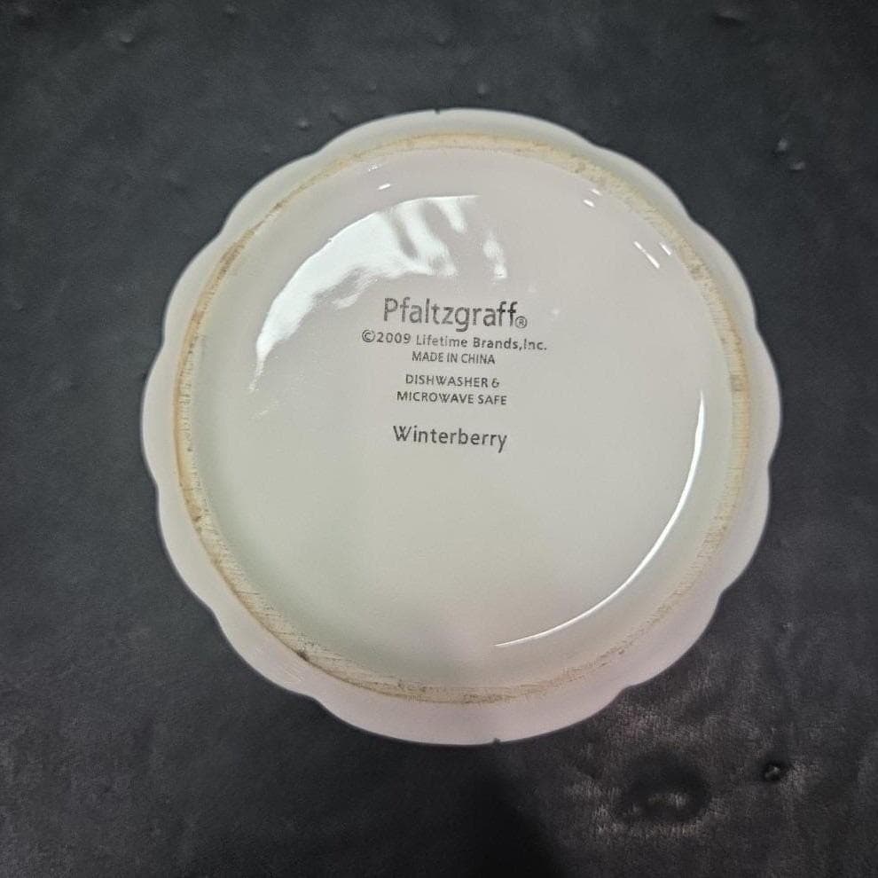 Pfaltzgraff Winterberry Small Casserole Dish, Individual Stoneware Serving Bowl - Thumbnail 8