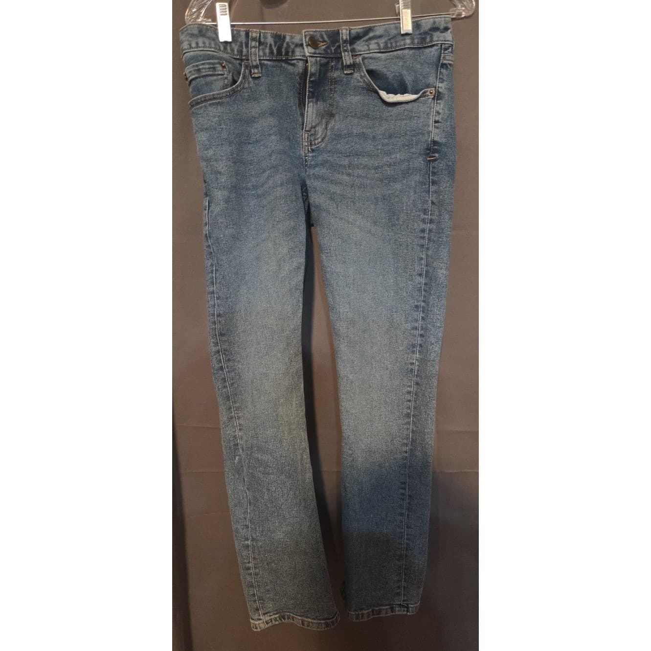 IZOD Straight Fit Jeans, Medium Wash Blue Denim, Men's 30x30 1566219 - Thumbnail 3