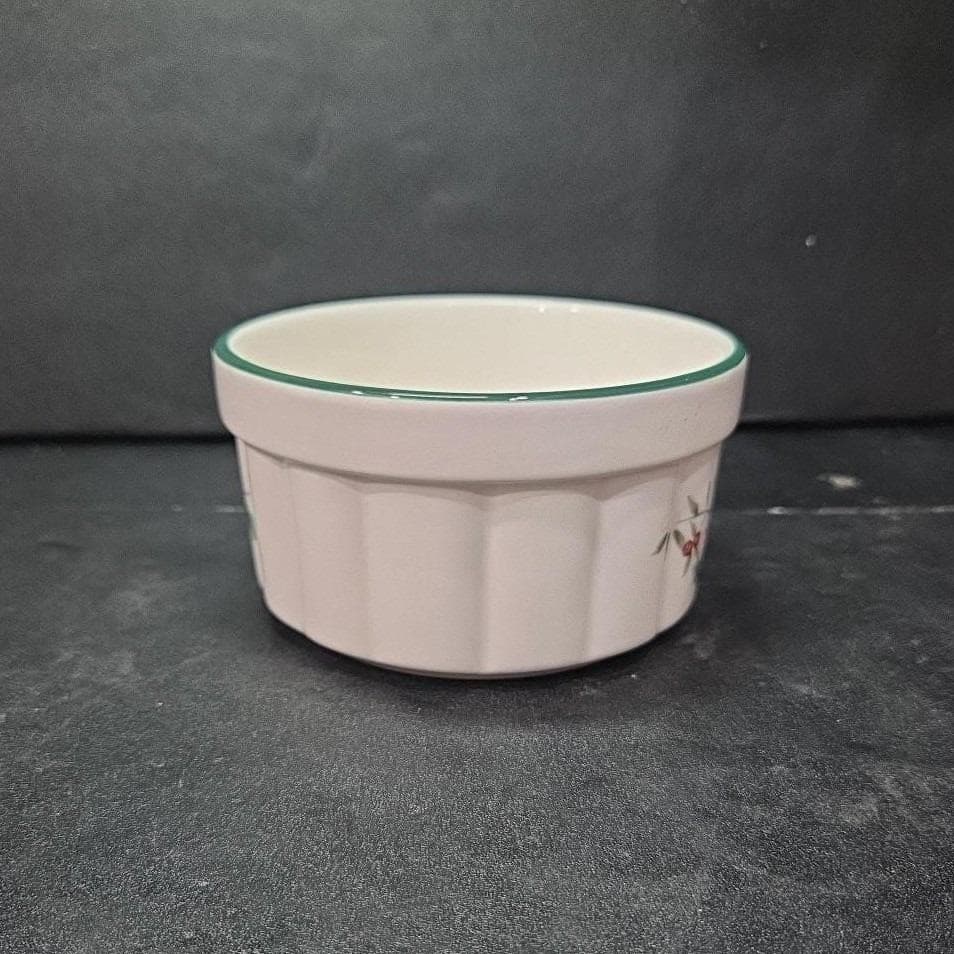 Pfaltzgraff Winterberry Small Casserole Dish, Individual Stoneware Serving Bowl - Thumbnail 5