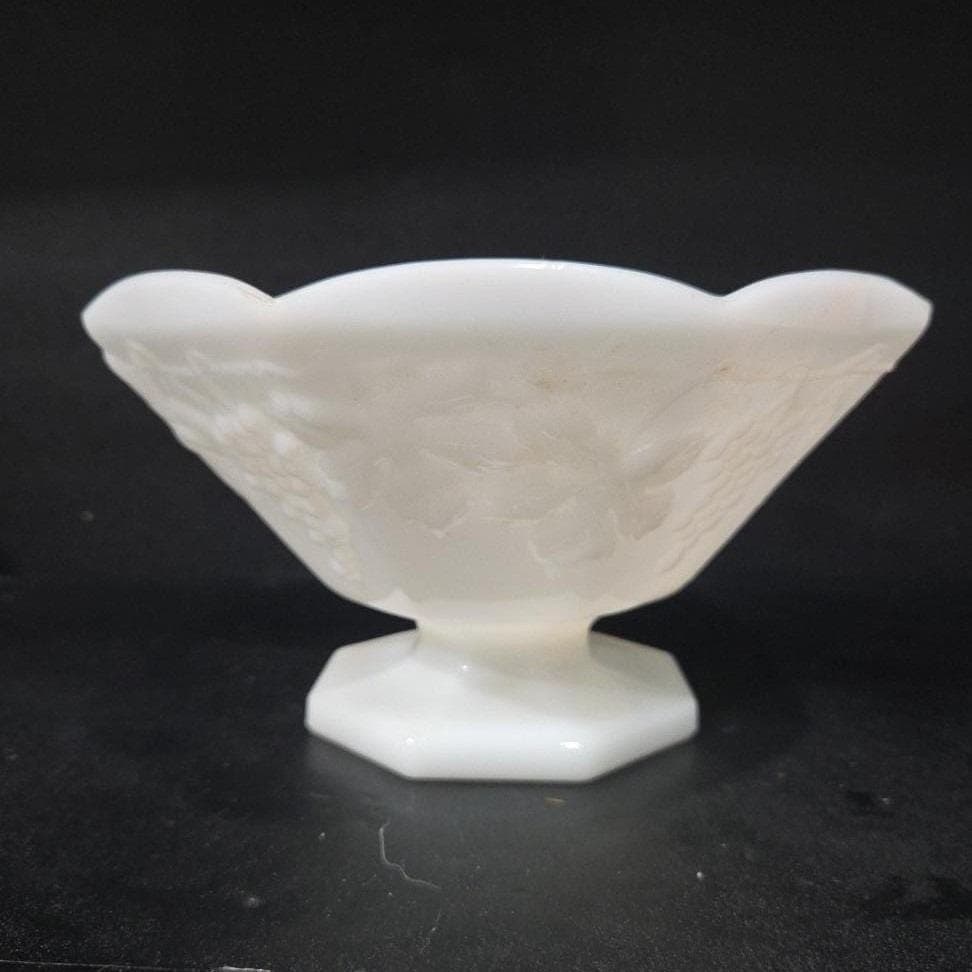 Anchor Hocking White Milk Glass Pedestal Bowl, Harvest Grape Compote, Home Decor - Thumbnail 7