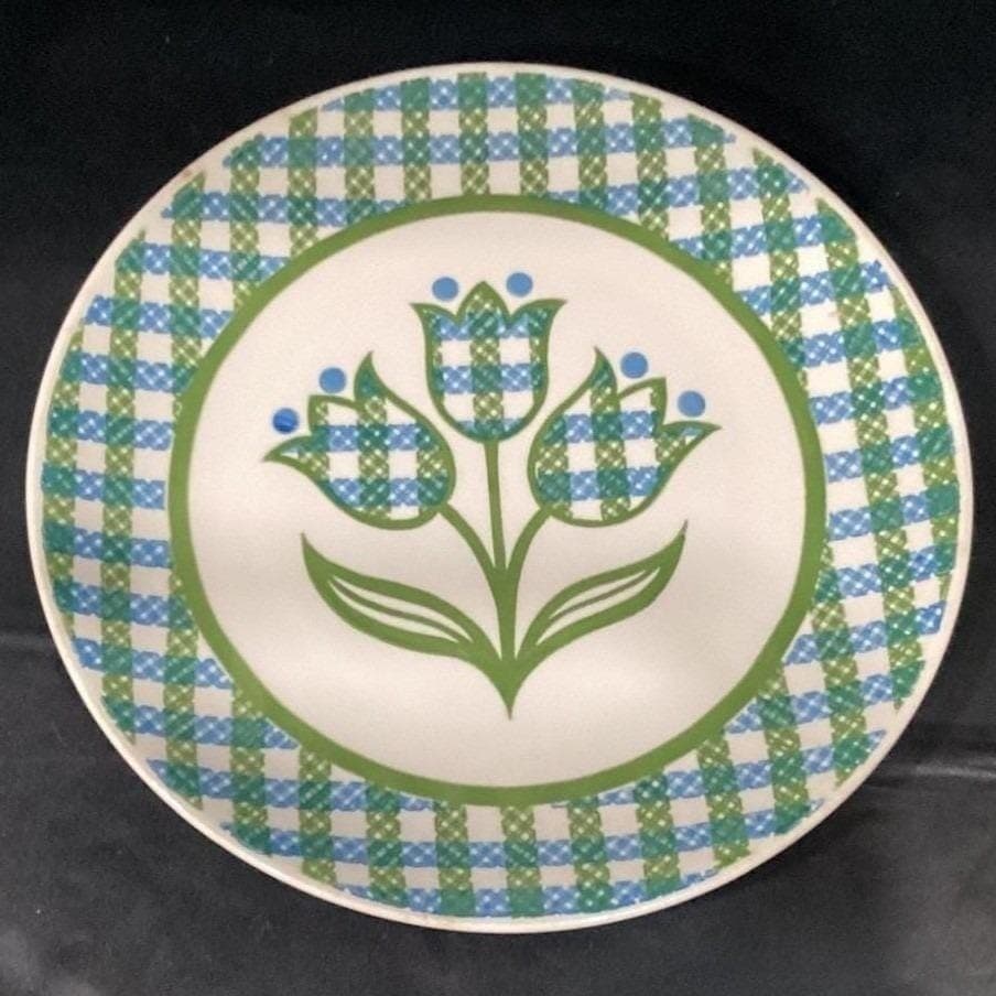 Royal USA Gingham Garden Tulip Platter, 11" Chop Plate, Vintage American Pottery - Thumbnail 5