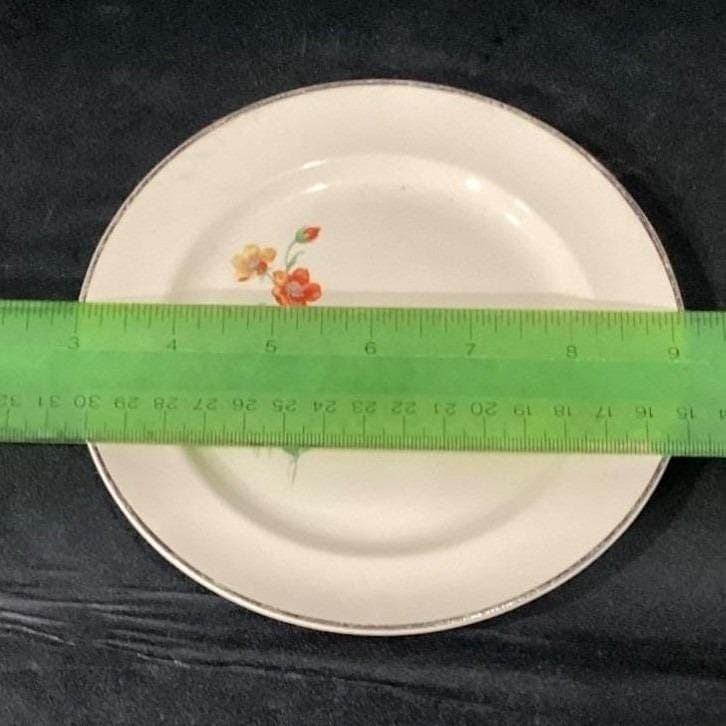 Universal Cambridge Camwood Bread Plates, Set of 2, Vintage Ivory Dinnerware - Thumbnail 2
