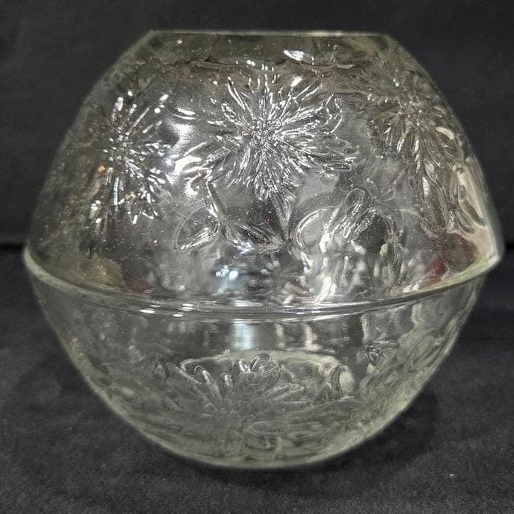 Princess House Fantasia Cereal Bowls, Set of 2, Etched Crystal Poinsettia Design - Thumbnail 9