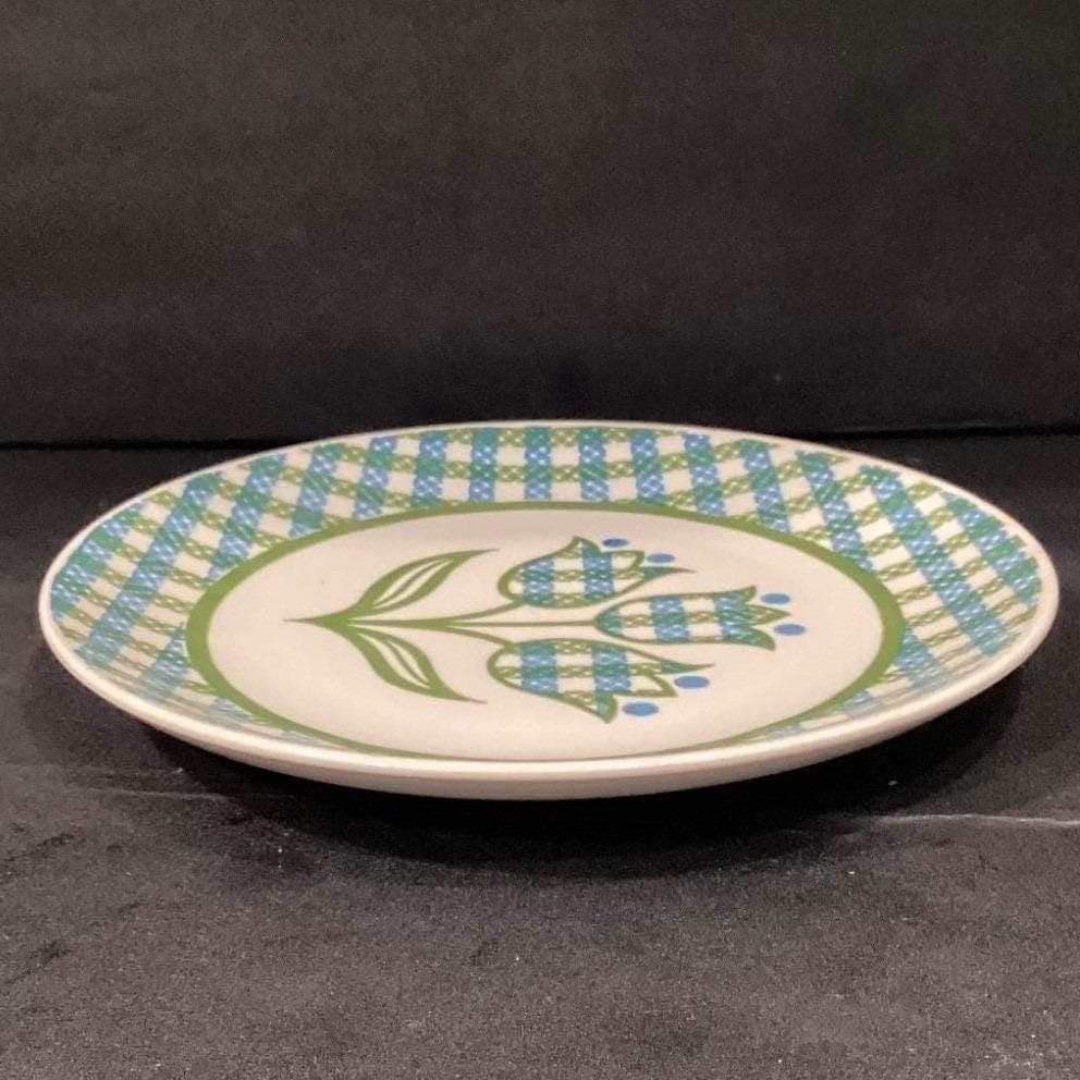 Royal USA Gingham Garden Tulip Platter, 11" Chop Plate, Vintage American Pottery - Thumbnail 9