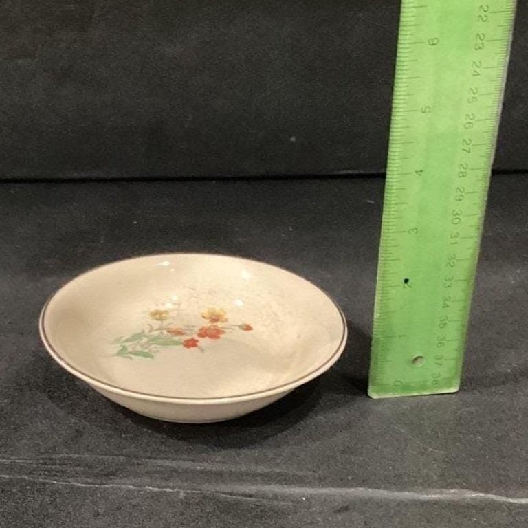 Universal Cambridge China Camwood Berry Bowls Ivory Flower Vintage American 3 - Thumbnail 2