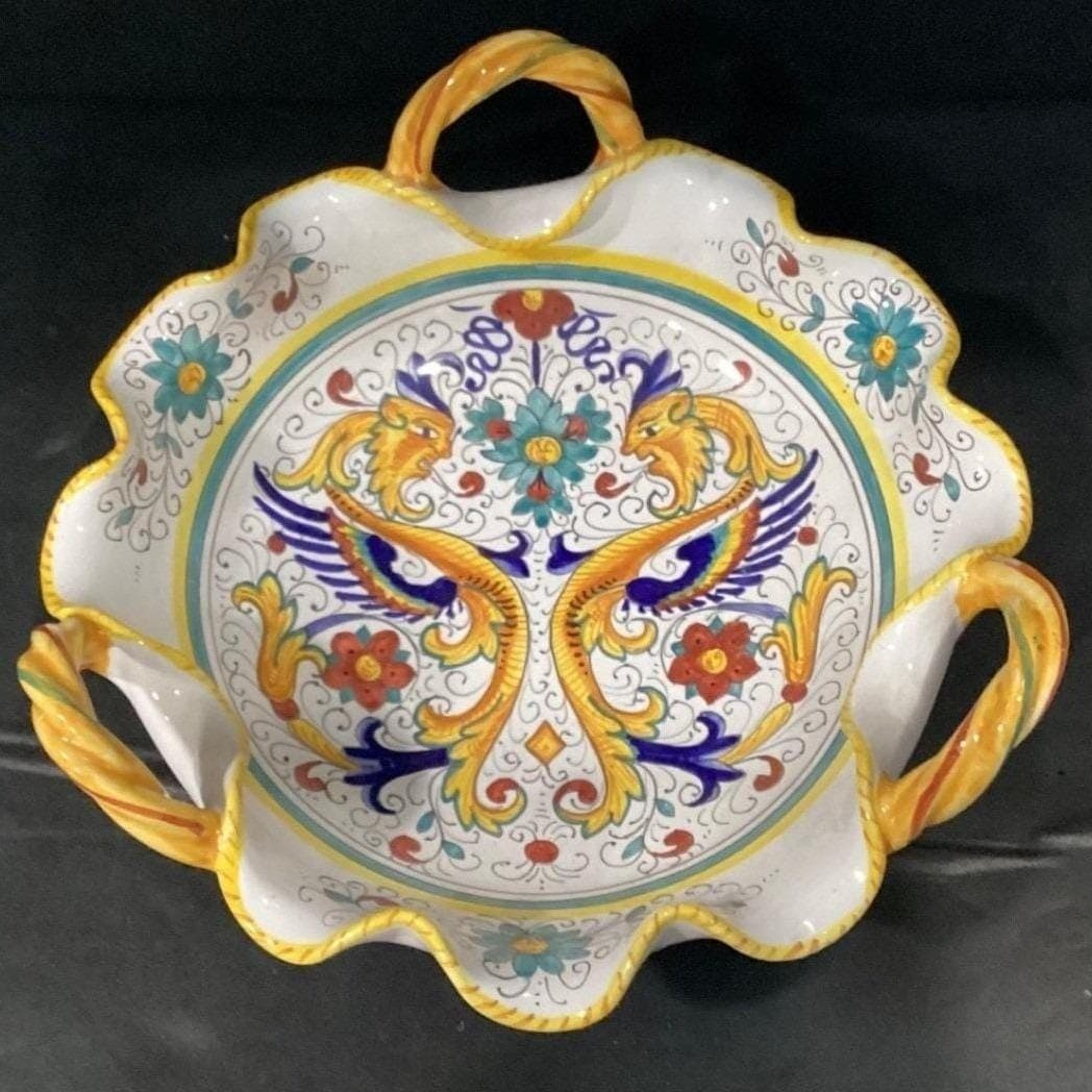 Italian Hand-Painted Maiolica Bowl, Raffaellesco Style, Twisted Handle - Thumbnail 7