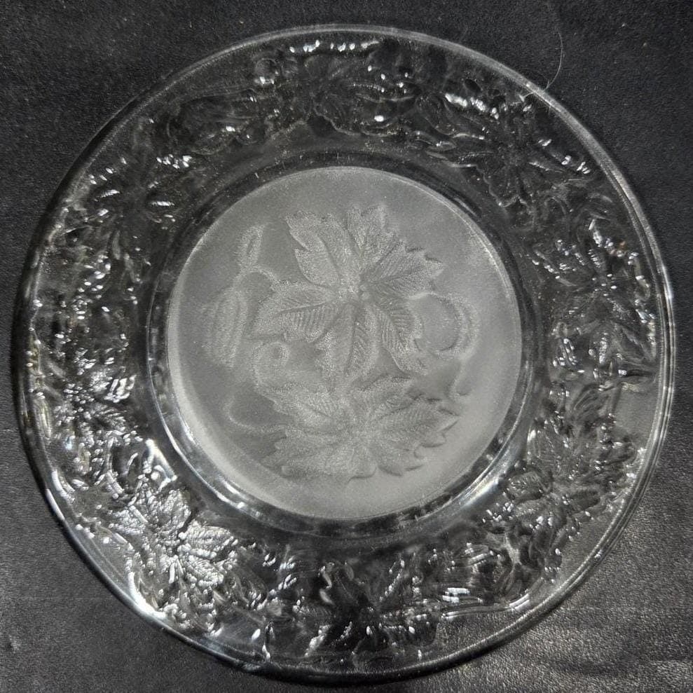 Princess House Fantasia Bread & Butter Plates, Set of 2, Vtg Frosted Dinnerware - Thumbnail 4