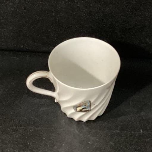 Haviland Limoges Meadow Visitors Demitasse Cup, Vtg Butterflies & Grasses Design - Thumbnail 3