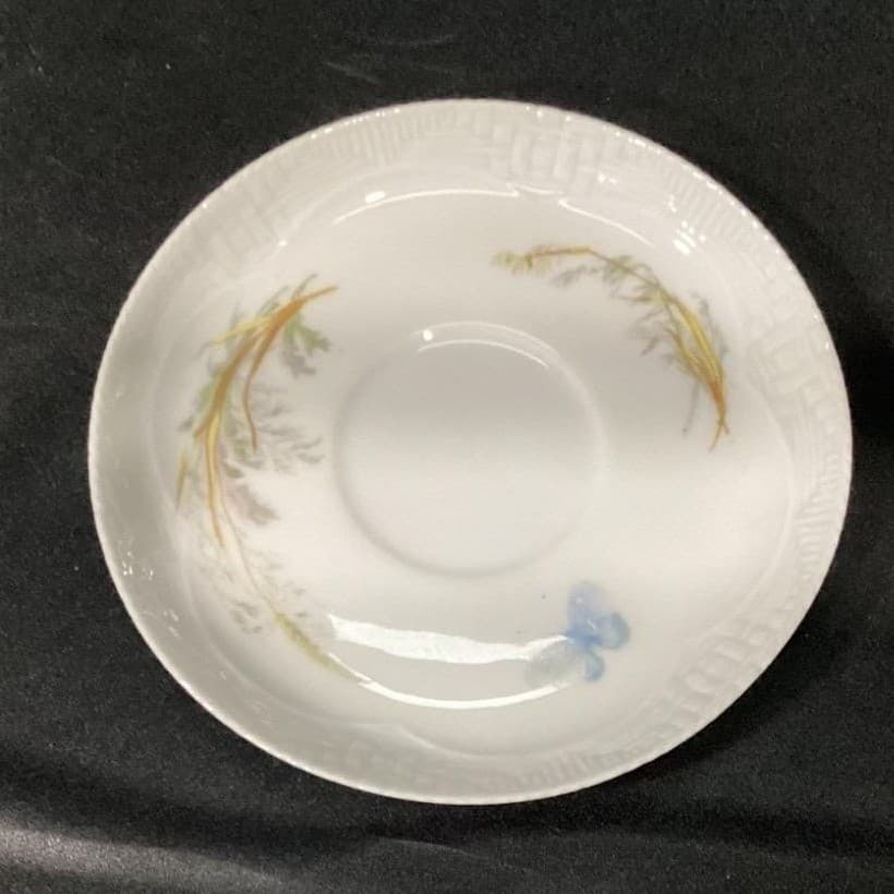 Haviland Limoges Meadow Visitors Demitasse Cup and Saucer, Vintage Two Piece Set - Thumbnail 7