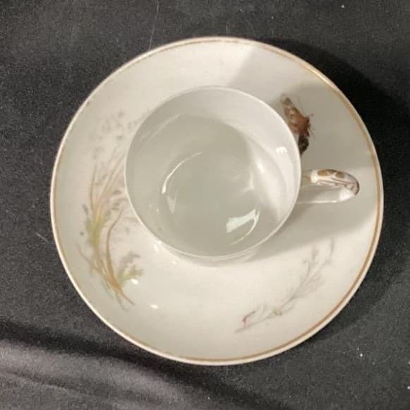 Haviland Limoges Meadow Visitors Teacup & Saucer, Two Piece Set Butterfly Design - Thumbnail 3