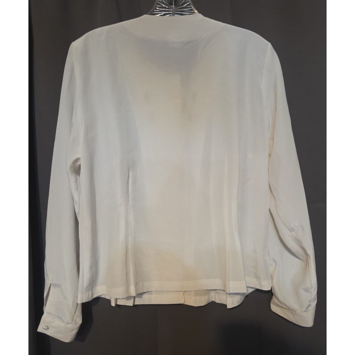 Anne Carson White Embroidered Cutout Scalloped Button Down Blouse, Women's PS - Thumbnail 3