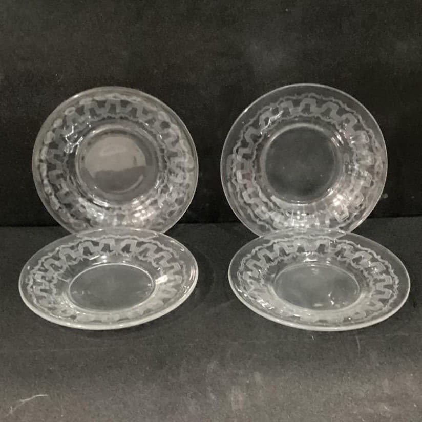 Clear Glass Bread & Butter Plates, Set of 4, Vintage Scallop Wave Rim Tableware - Thumbnail 2