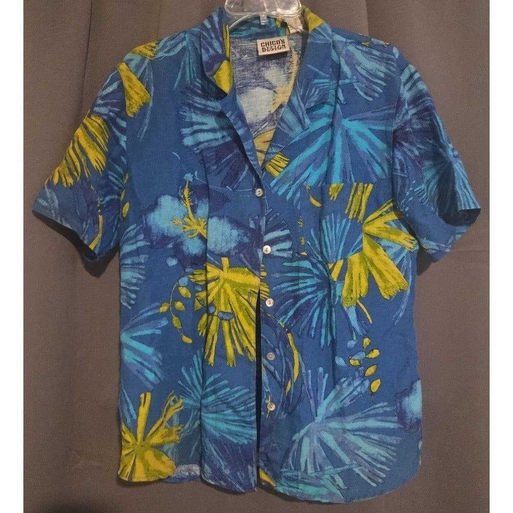 Chicos Design Blue Tropical Floral Linen Short Sleeve Camp Shirt, Women's Size 1 - Thumbnail 3