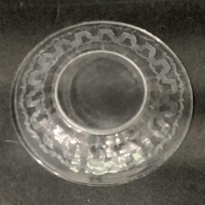 Clear Glass Bread & Butter Plates, Set of 4, Vintage Scallop Wave Rim Tableware - Thumbnail 4