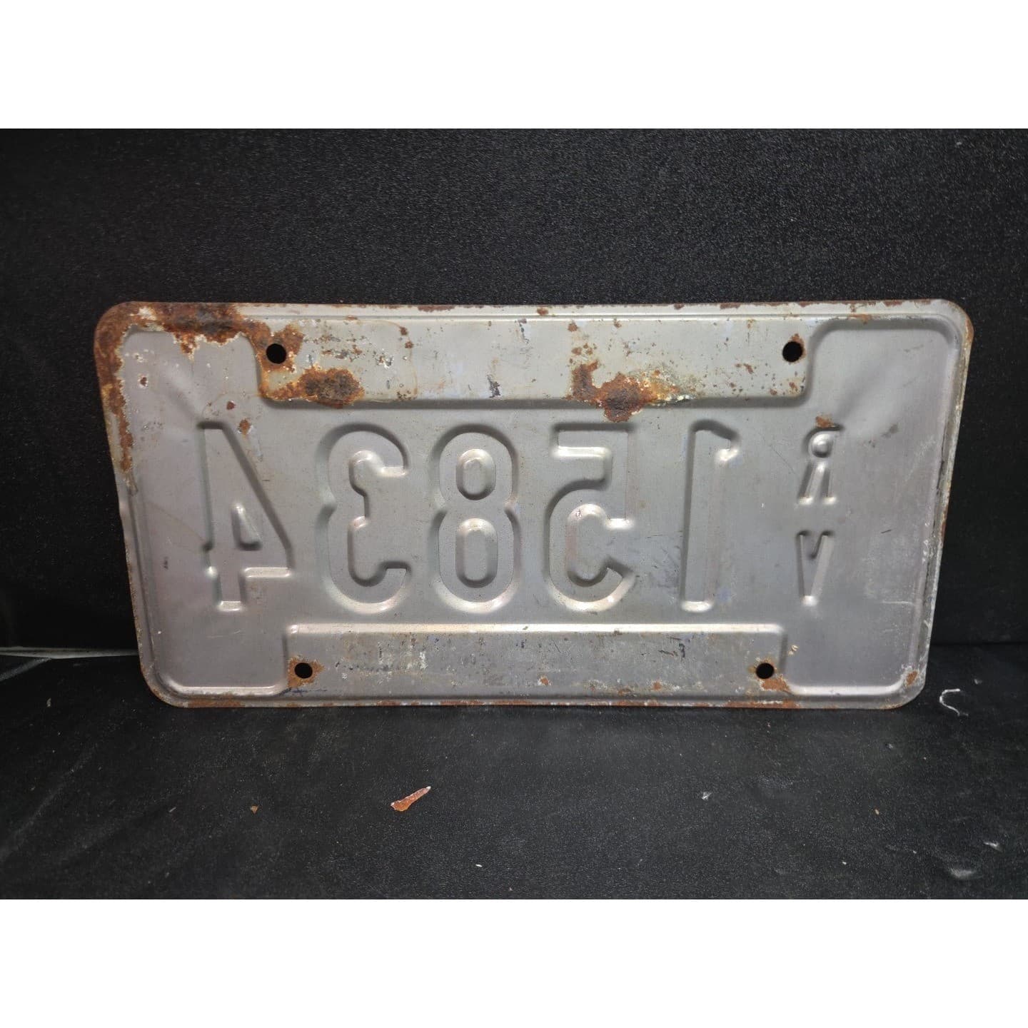 Indiana License Plate Floyd County Back Home Again RV 15834, Vintage Decor - Thumbnail 2