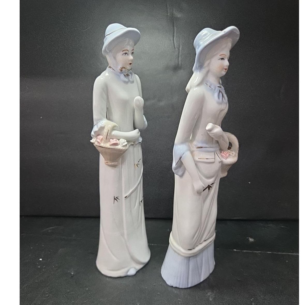 Porcelain Lady with Basket Figurines, Set of 2, Vintage Statues, Mantel Decor - Thumbnail 3