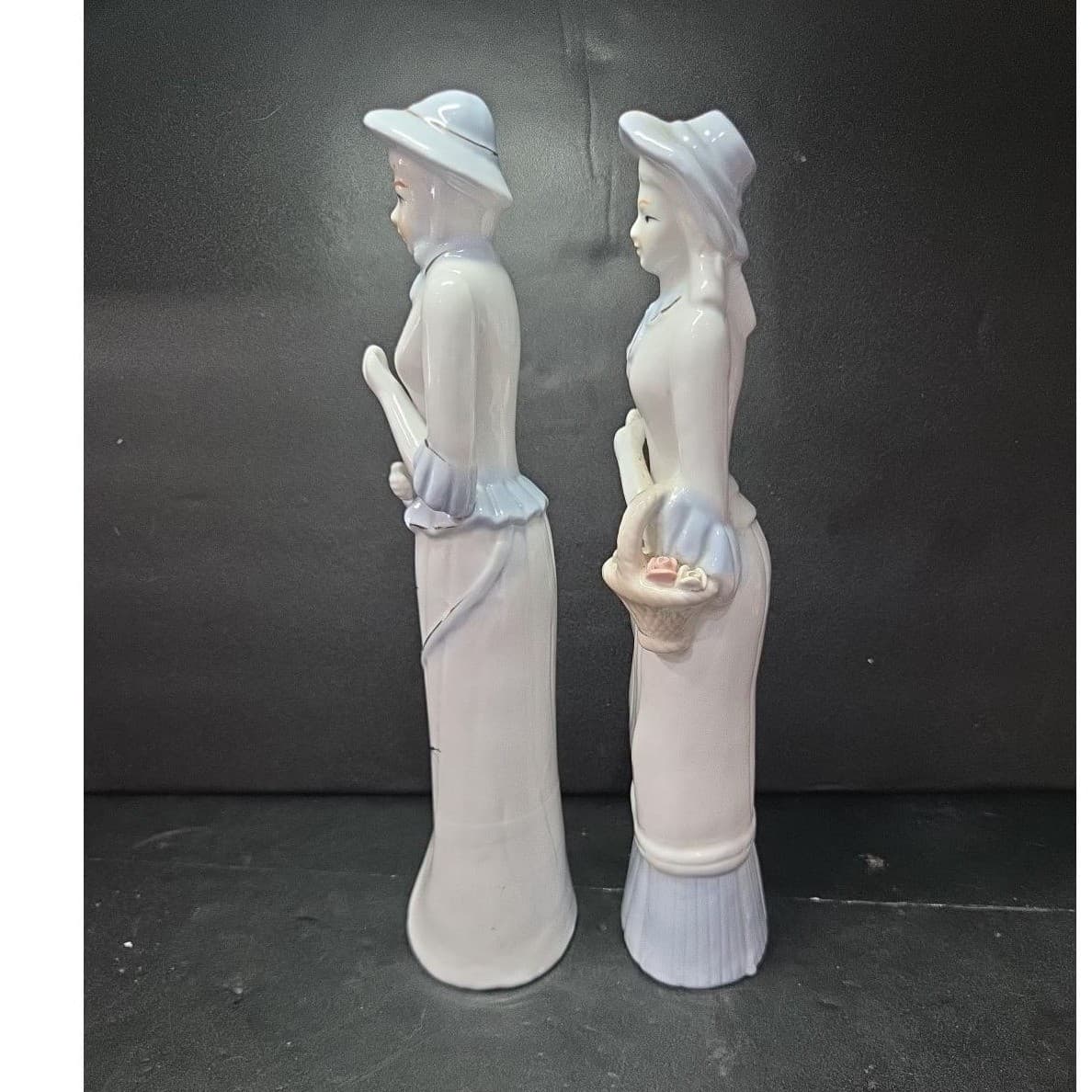 Porcelain Lady with Basket Figurines, Set of 2, Vintage Statues, Mantel Decor - Thumbnail 7