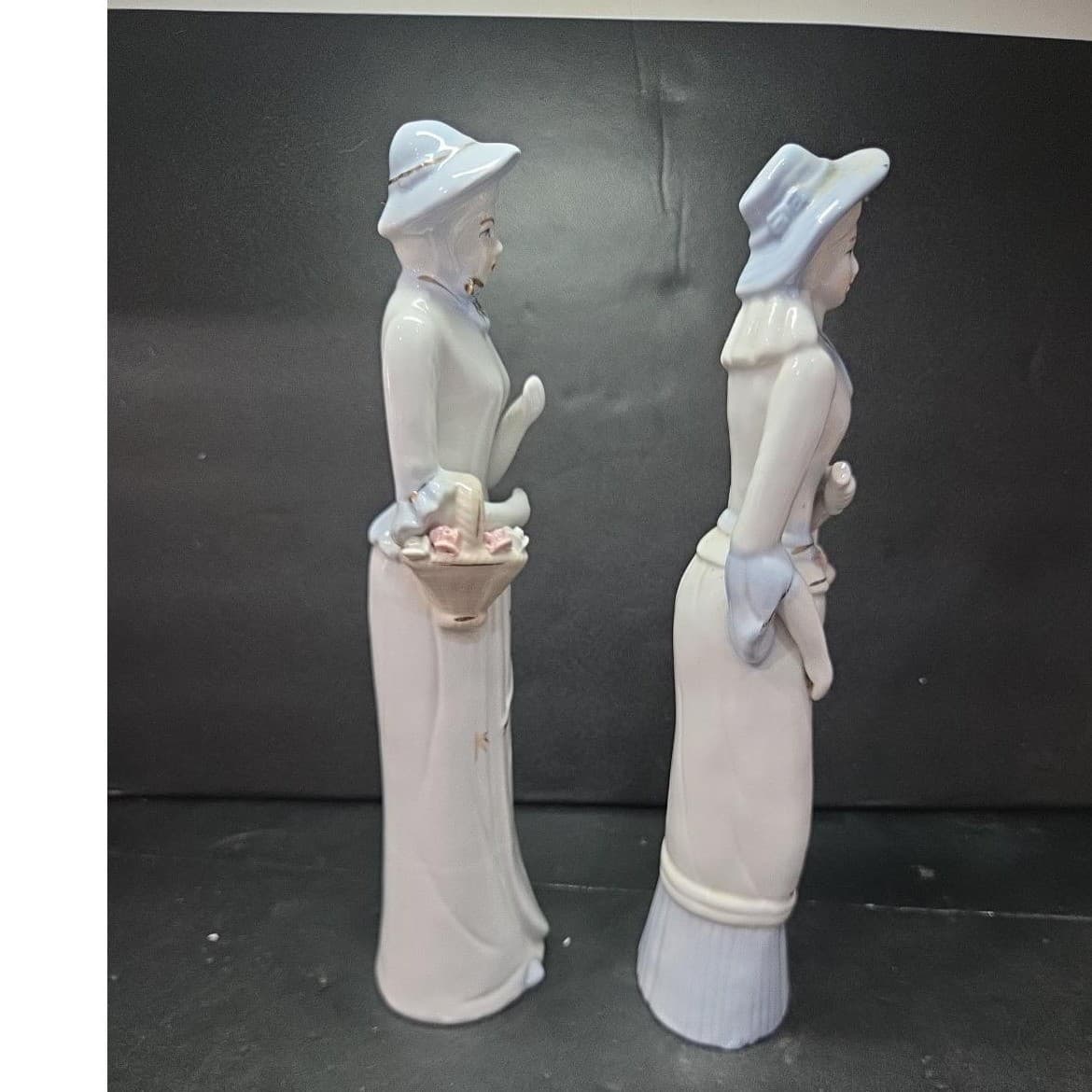 Porcelain Lady with Basket Figurines, Set of 2, Vintage Statues, Mantel Decor - Thumbnail 5
