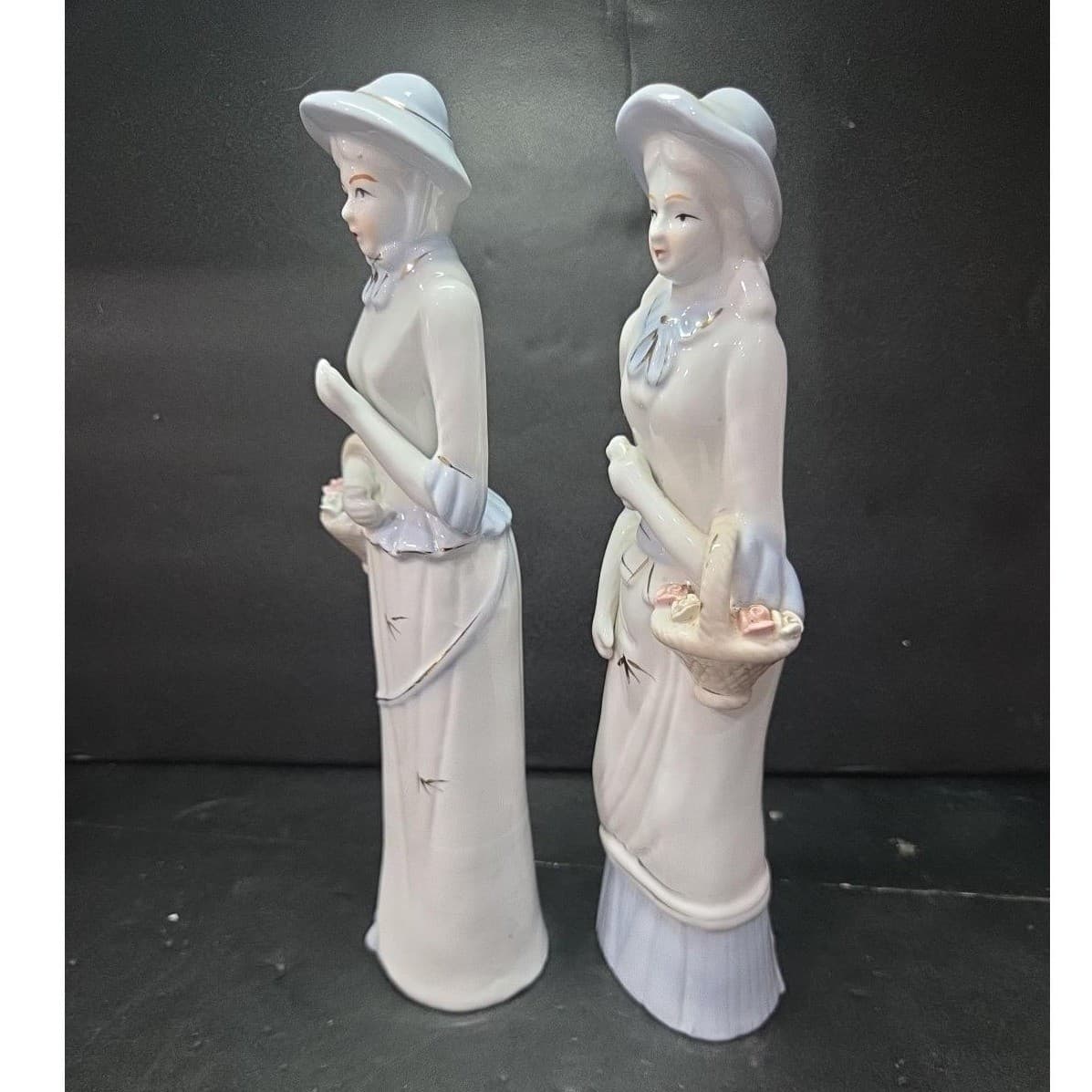 Porcelain Lady with Basket Figurines, Set of 2, Vintage Statues, Mantel Decor - Thumbnail 4