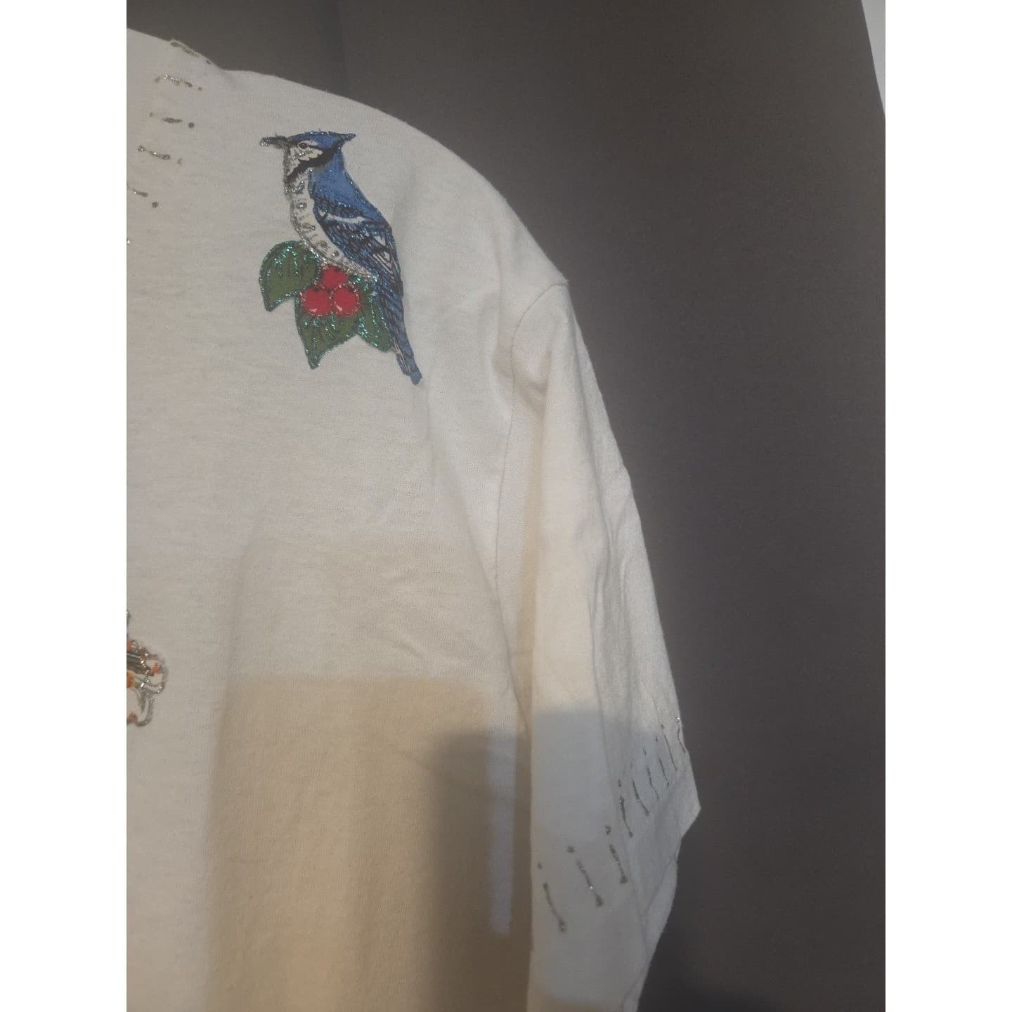 Fruit of the Loom Best Bird Graphic T-Shirt White Glitter Cardinal, Vintage Med - Thumbnail 8