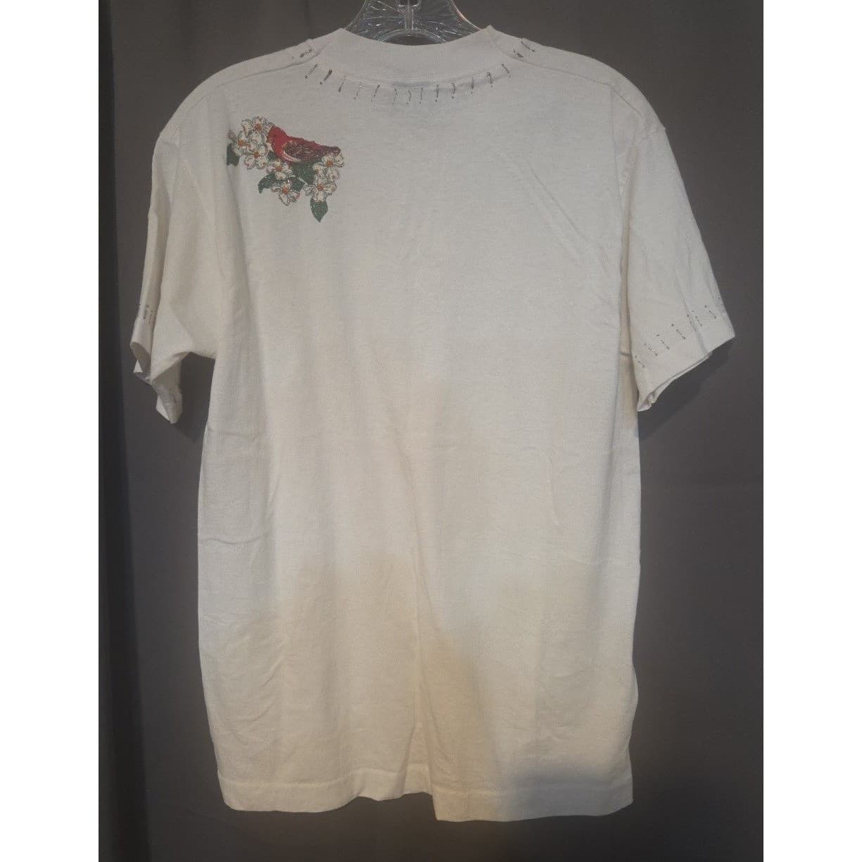 Fruit of the Loom Best Bird Graphic T-Shirt White Glitter Cardinal, Vintage Med - Thumbnail 4