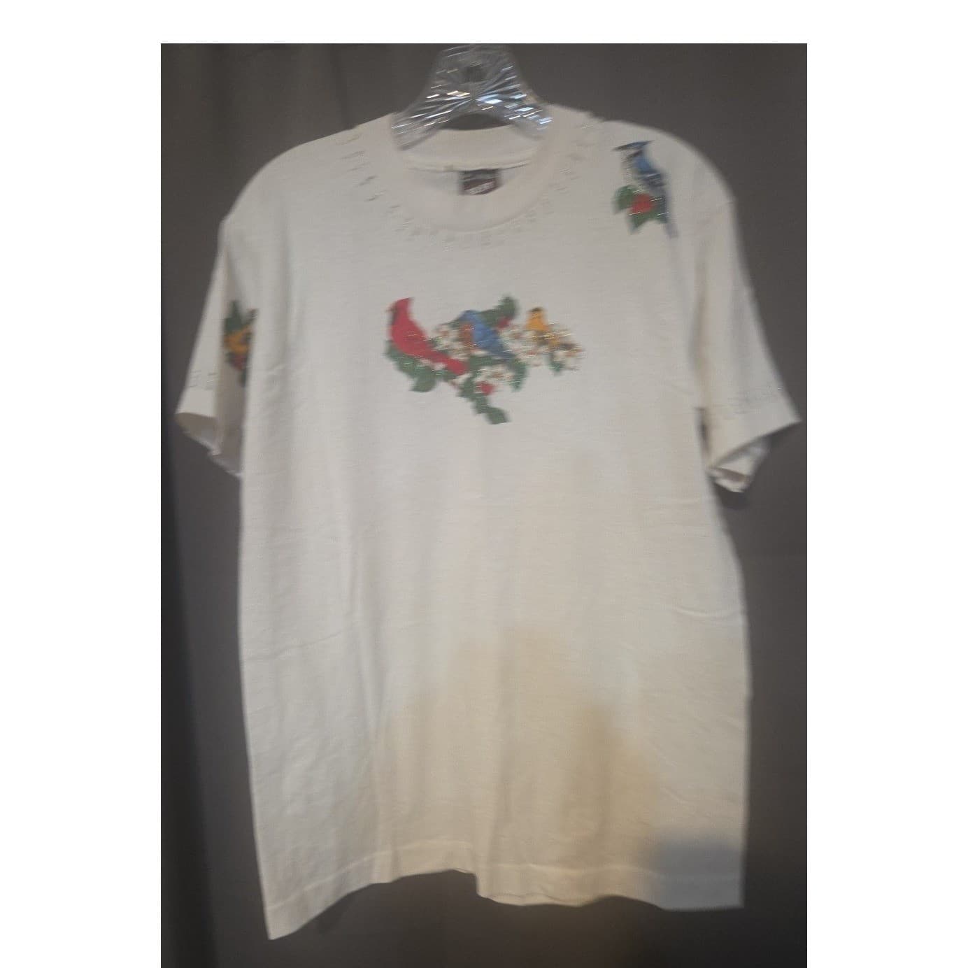Fruit of the Loom Best Bird Graphic T-Shirt White Glitter Cardinal, Vintage Med - Thumbnail 3