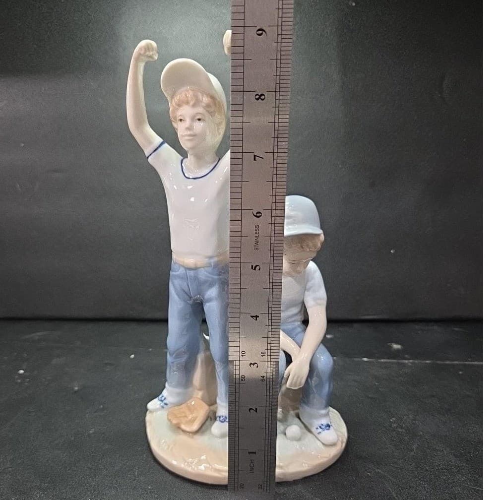 Paul Sebastian Boys Baseball Players Ceramic Figurine, Vtg Little League Statue - Thumbnail 11