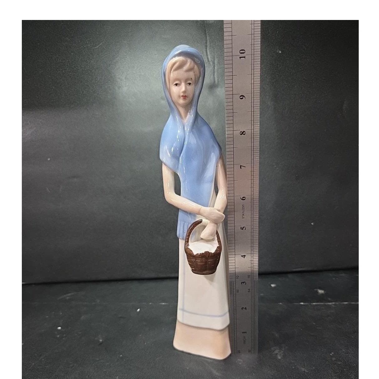 Lladro Style Porcelain Lady Carrying Basket Figurine, Vintage Replacement Statue - Thumbnail 10