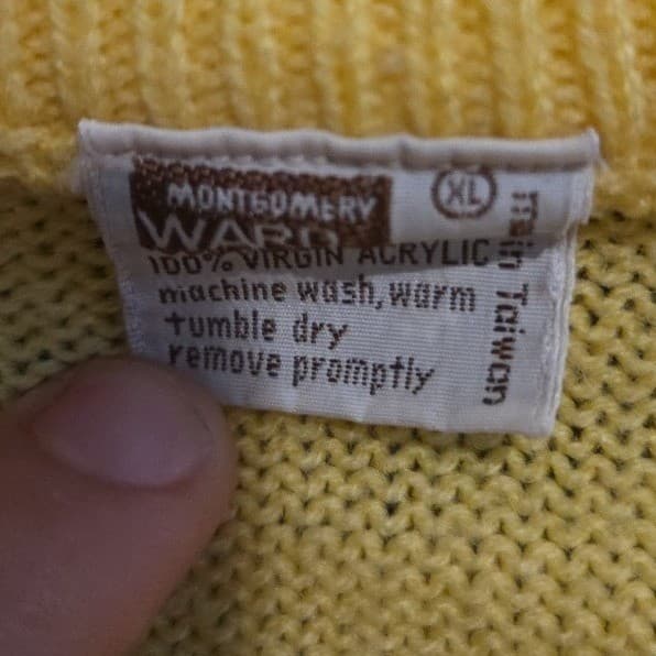 Montgomery Ward Yellow V-Neck Sweater Vest, Woman's XL, Vtg 100% Virgin Acrylic - Thumbnail 5