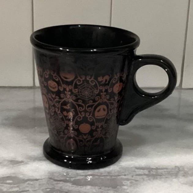 Hallmark Disney "The Nightmare Before Christmas" Color-Changing Mug, Drinkware - Thumbnail 11